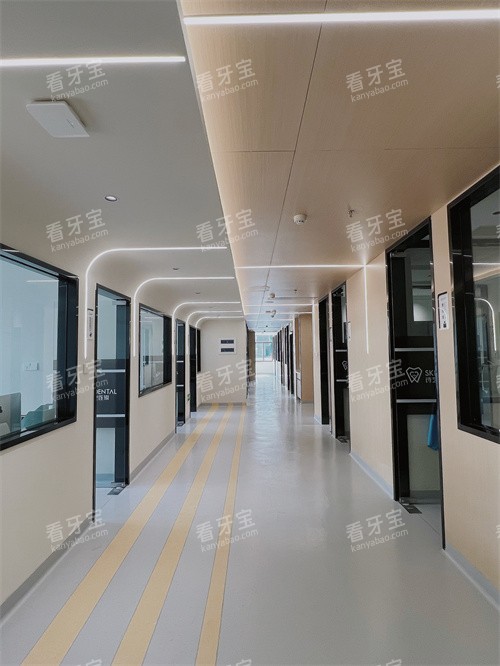 福建三明沙县诗艺口腔门诊部走廊.jpg 福建三明沙县诗艺口腔门诊部走廊.jpg