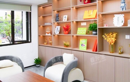 漳州南兴口腔展览柜示意图.jpg 漳州南兴口腔展览柜示意图.jpg