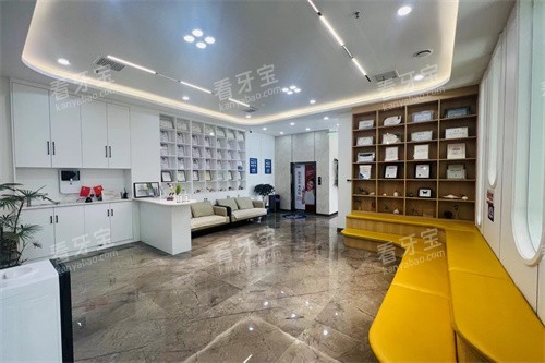 临沂铂菲克口腔河东总院大厅展示图.jpg 临沂铂菲克口腔河东总院大厅展示图.jpg
