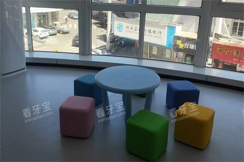 温州好牙医口腔休息沙发.jpg 温州好牙医口腔休息沙发.jpg