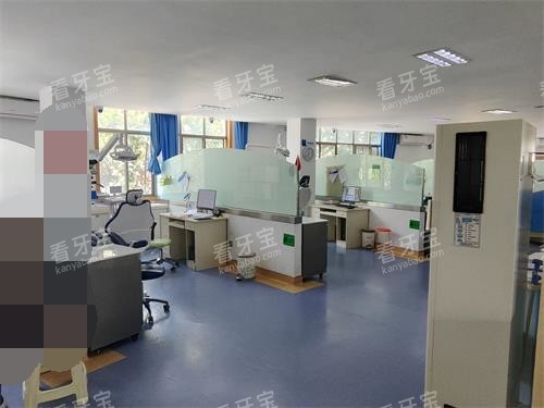 保山德康口腔内部大厅环境示意图.jpg 保山德康口腔内部大厅环境示意图.jpg