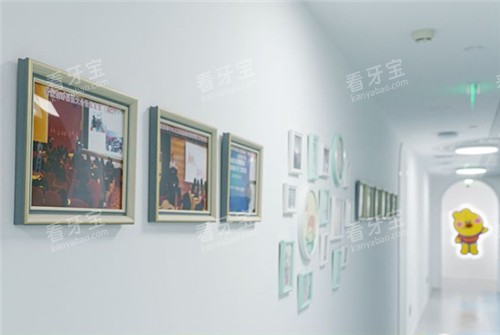 北京三芽口腔走廊环境.jpg 北京三芽口腔走廊环境.jpg
