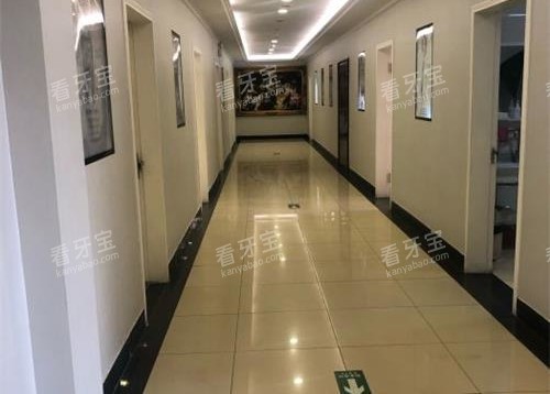 北京京通口腔走廊.jpg 北京京通口腔走廊.jpg