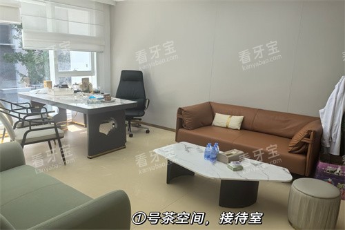 深圳泰乐口腔沙发.jpg 深圳泰乐口腔沙发.jpg