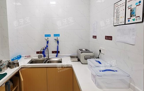 深圳德贝美口腔医生办公区.jpg 深圳德贝美口腔医生办公区.jpg